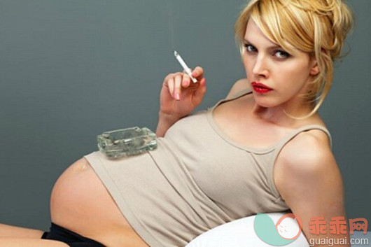 孕妇抽烟