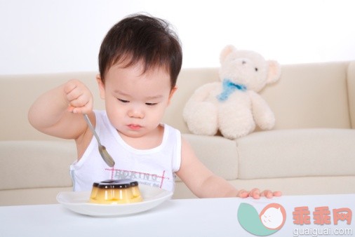 宝宝不爱吃饭是什么原因？