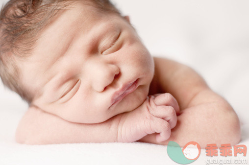 刚出生50天宝宝拉稀怎么护理？