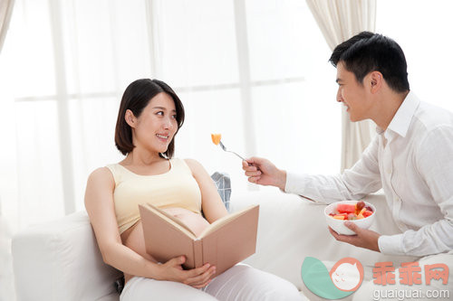 母子俱损的孕期饮食恶习你占了几条？