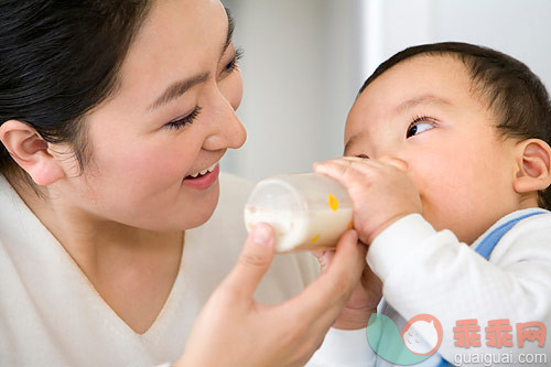 盘点奶粉喂养常见的10个问题