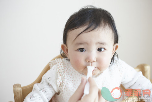 婴儿饮食