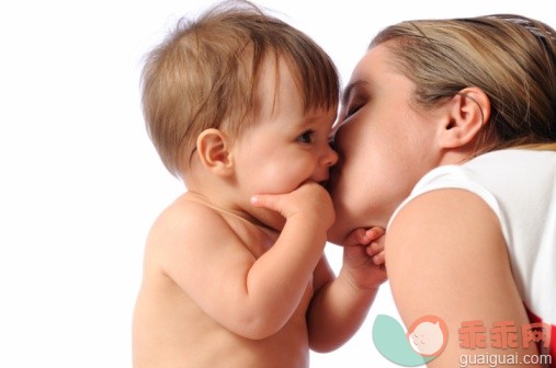 婴儿抚触妈妈了解多少？