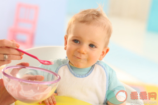 4～18个月的宝宝辅食怎么加？超具体！简单好学！！