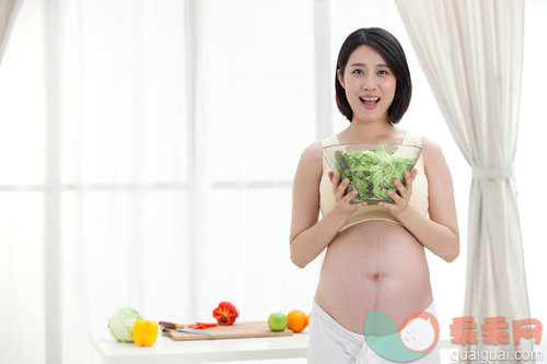 小编告诉你，营养师的妻子孕期如何补充营养素的？
