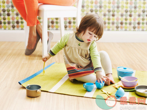 12种游戏放手让宝宝自己玩，妈妈不要瞎掺和！