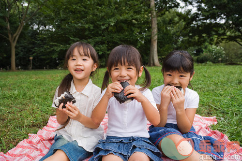 孩子过分自私，如何让孩子学会分享？