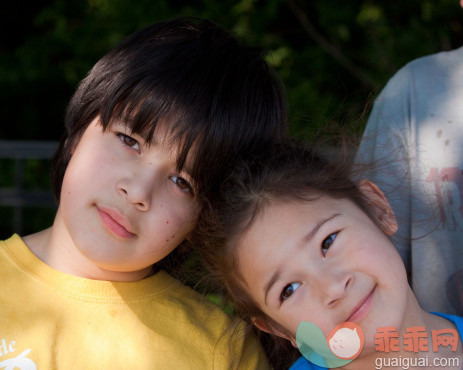 别让养育方式拉低宝宝的情商！