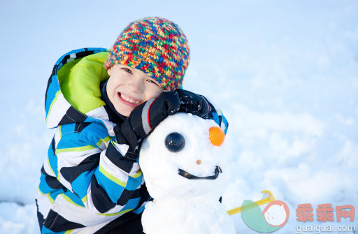 寒冷时节，如何帮助孩子抵御严寒？
