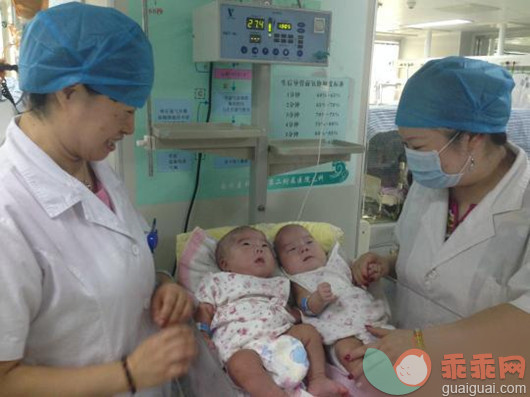 深圳25周早产、超低体重双胞胎女婴抢救成功