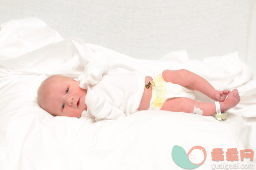 宝宝脐带出现哪些问题需要就医