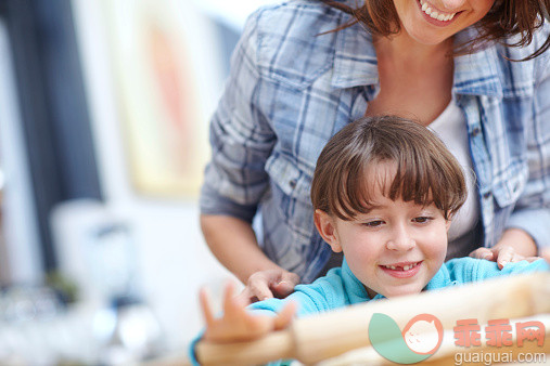 “瑞典爸爸为何擅长育儿？