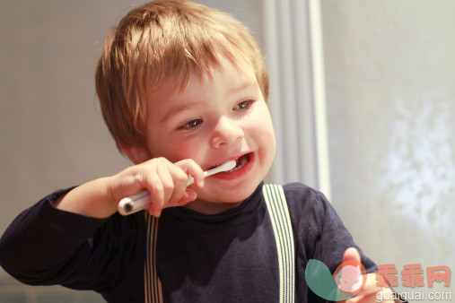 儿童咽喉炎吃什么好？是什么原因引起的？