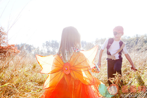 台下鼓掌的孩子和台上的孩子一样棒
