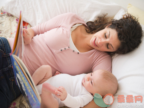 如何跟0～2岁宝宝进行亲子阅读？