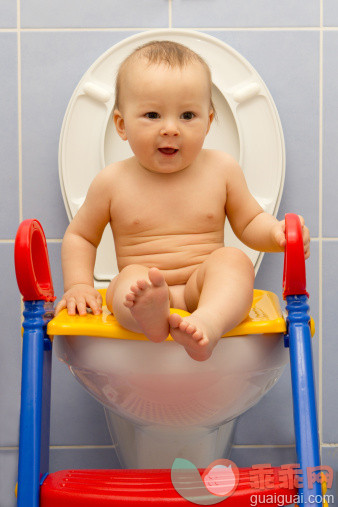 男宝宝如厕训练注意事项