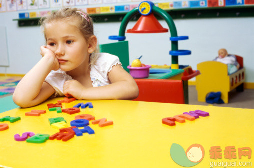 孩子抵触上幼儿园的原因，竟然是因为交不到朋友！