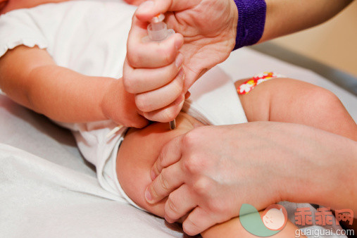 刚出生的婴儿要不要打乙肝疫苗？