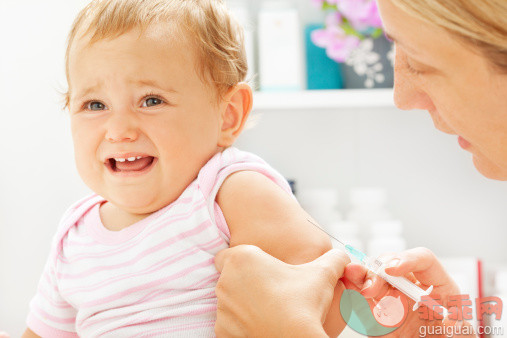 怎么护理刚接种疫苗的宝宝