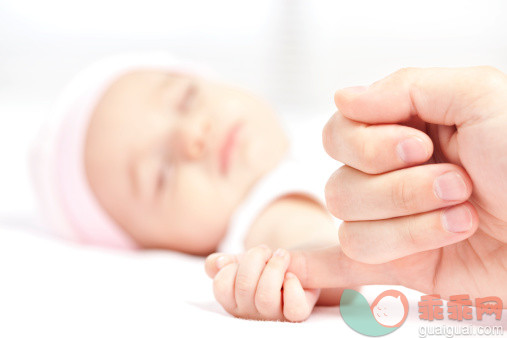 人,概念,生活方式,人的脸部,爱的_168527755_Sleeping newborn._创意图片_Getty Images China