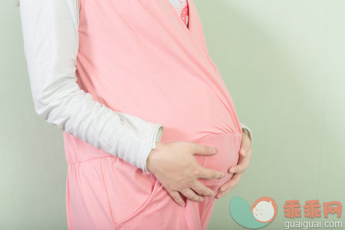 怀孕,快乐,怀孕的,肚子,人生大事_0786e96b8_孕妇_创意图片_Getty Images China