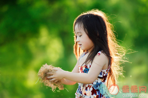 人,休闲装,自然,户外,长发_166767745_this is the best feeling._创意图片_Getty Images China