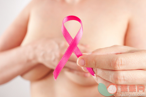 人,图像,概念,生活方式,健康保健_165888577_Pink breast cancer ribbon_创意图片_Getty Images China