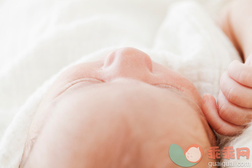 人,影棚拍摄,睡觉,部分,可爱的_168611183_Close up of sleeping baby_创意图片_Getty Images China