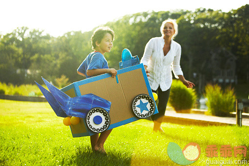 笑,母亲,儿子,嬉戏的,摄影_570012745_summer fun_创意图片_Getty Images China