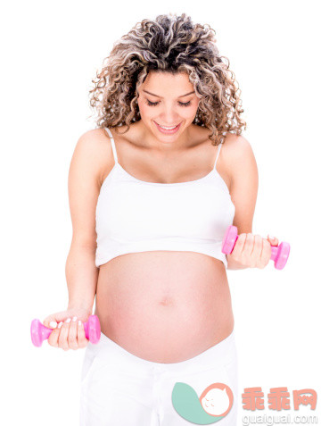 人,生活方式,影棚拍摄,怀孕,母亲_503115339_Pregnant woman exercising_创意图片_Getty Images China