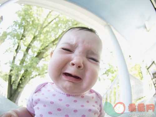12到23个月,6到11个月,白人,哭,可爱的_gic14774090_Crying Baby_创意图片_Getty Images China