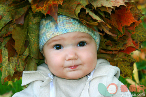 人,巨大的,寒冷,户外,人的脸部_125912228_Baby-autumn_创意图片_Getty Images China