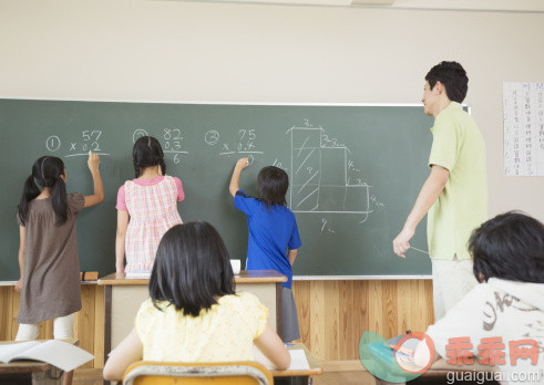 表,写,人,建筑结构,主题_122627342_Class scene_创意图片_Getty Images China