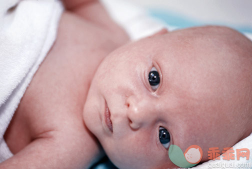 摄影,室内,人,肖像,白人_10116989_INFANT GIRL_创意图片_Getty Images China