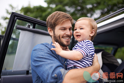 人,休闲装,人生大事,陆用车,户外_497260467_Having a son is every father's dream_创意图片_Getty Images China