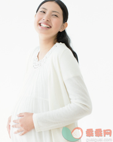 人,休闲装,人生大事,室内,快乐_505315439_Pregnant Young Woman_创意图片_Getty Images China