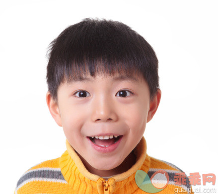 人,休闲装,从容态度,影棚拍摄,人的头部_170024806_Portrait of a real kid_创意图片_Getty Images China