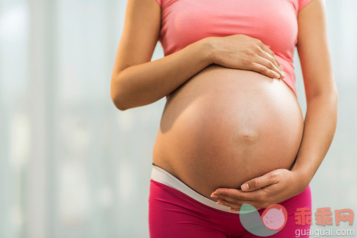 人,生活方式,室内,白人,怀孕_535335635_Human pregnancy._创意图片_Getty Images China