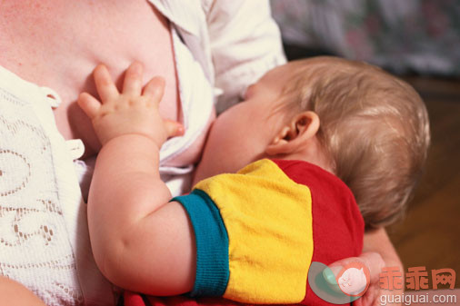 生活方式,摄影,父母,母亲,人_E009677_Mother breast feeding newborn_创意图片_Getty Images China