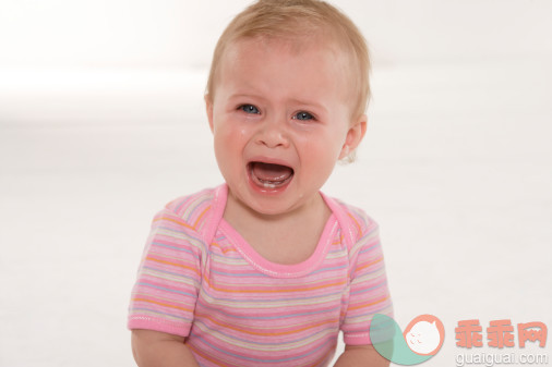 概念,构图,图像,摄影,发狂的_75020326_Close up of baby crying_创意图片_Getty Images China