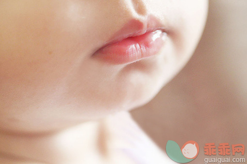 人,室内,嘴唇,部分,可爱的_135891688_Baby girl lips_创意图片_Getty Images China