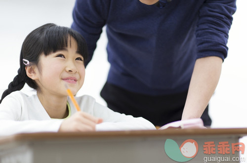 笔记本,铅笔,室内,学习,教_gic15083452_Girl studying_创意图片_Getty Images China